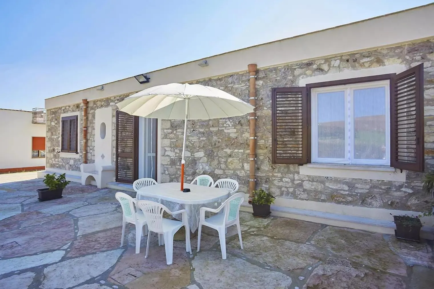Casale Sammartano Apartments Ummari Италия