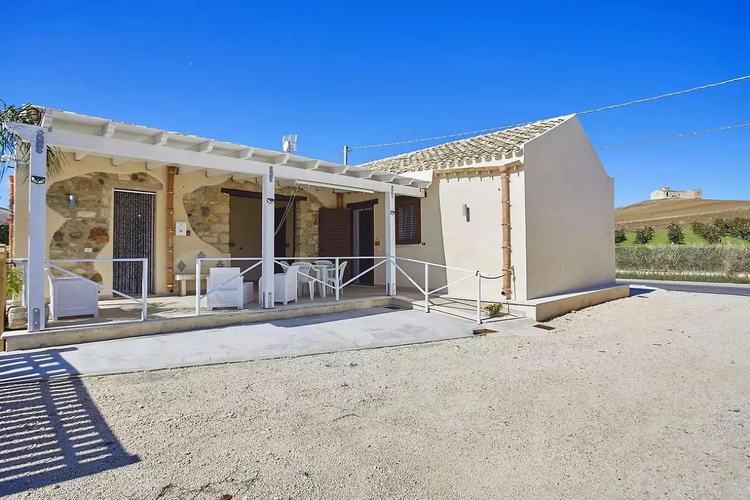 Casale Sammartano Apartments Ummari 0*,